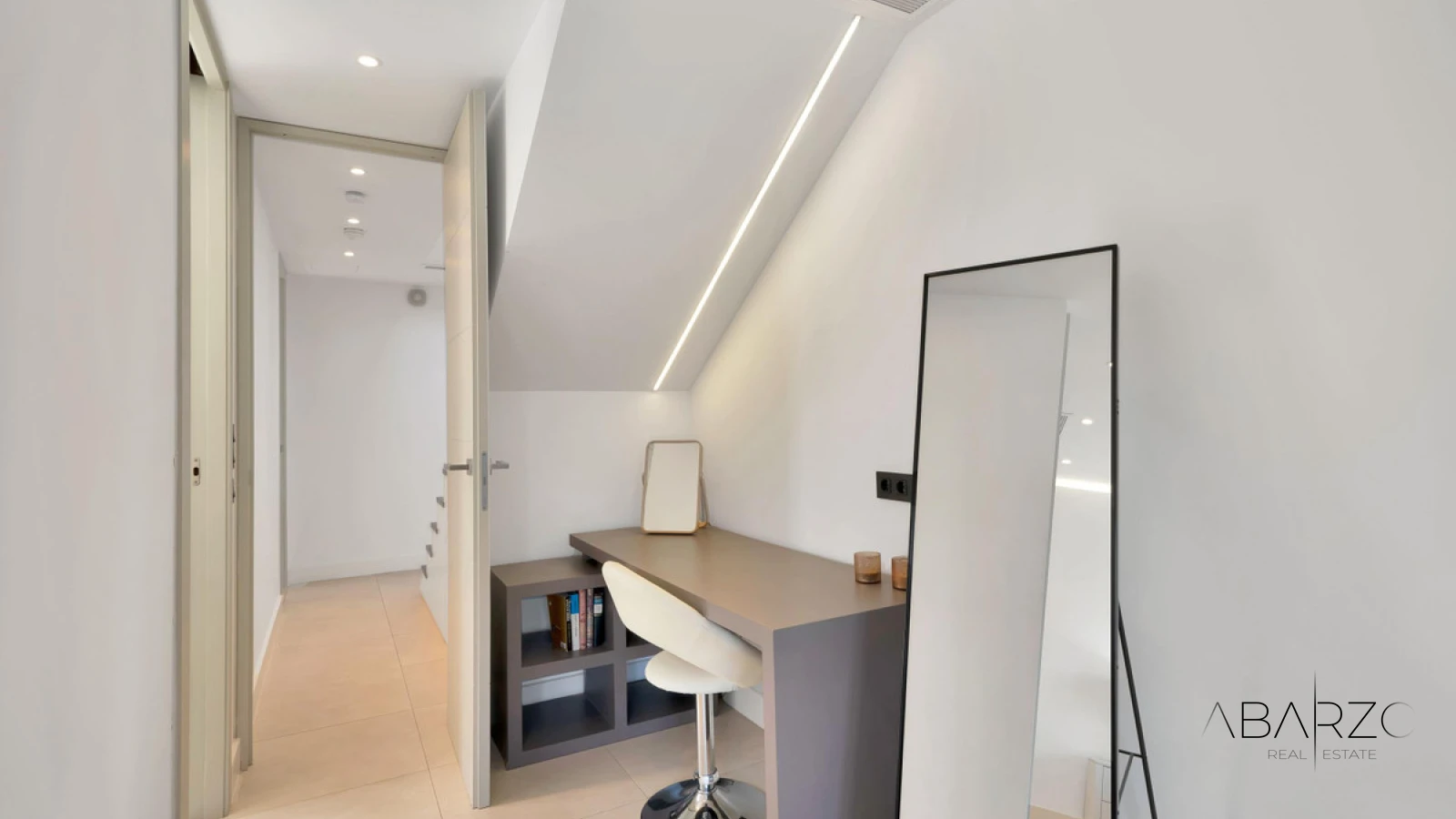 Dúplex renovado con vistas al mar en Puerto Banús, Marbella — interior, Puerto Banús, Marbella (12 of 22)