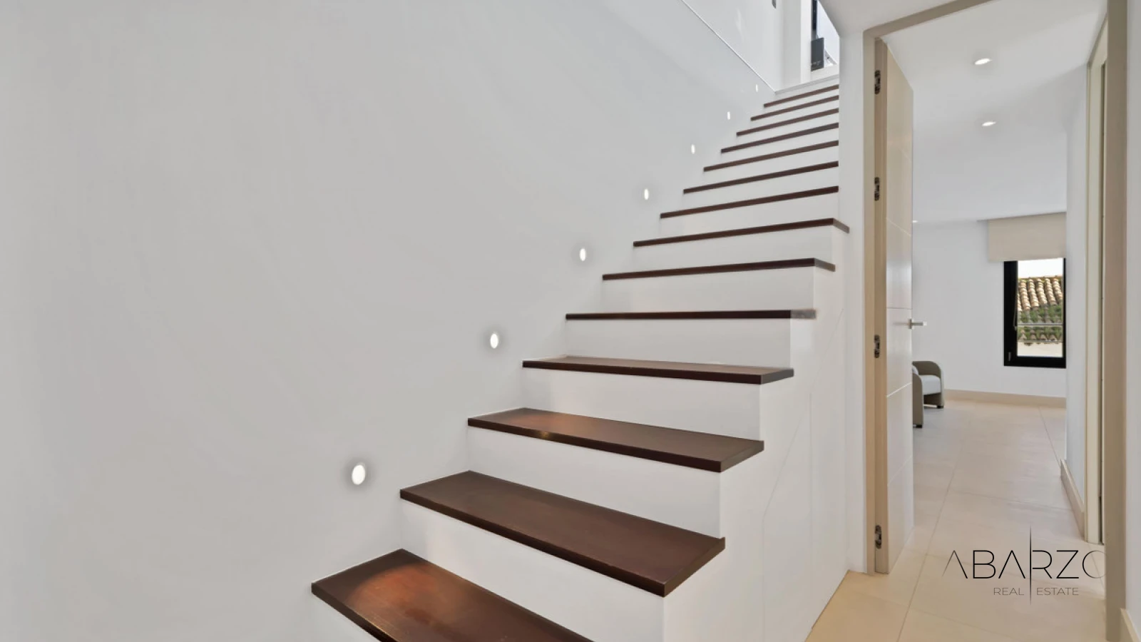 Dúplex renovado con vistas al mar en Puerto Banús, Marbella — interior, Puerto Banús, Marbella (8 of 22)