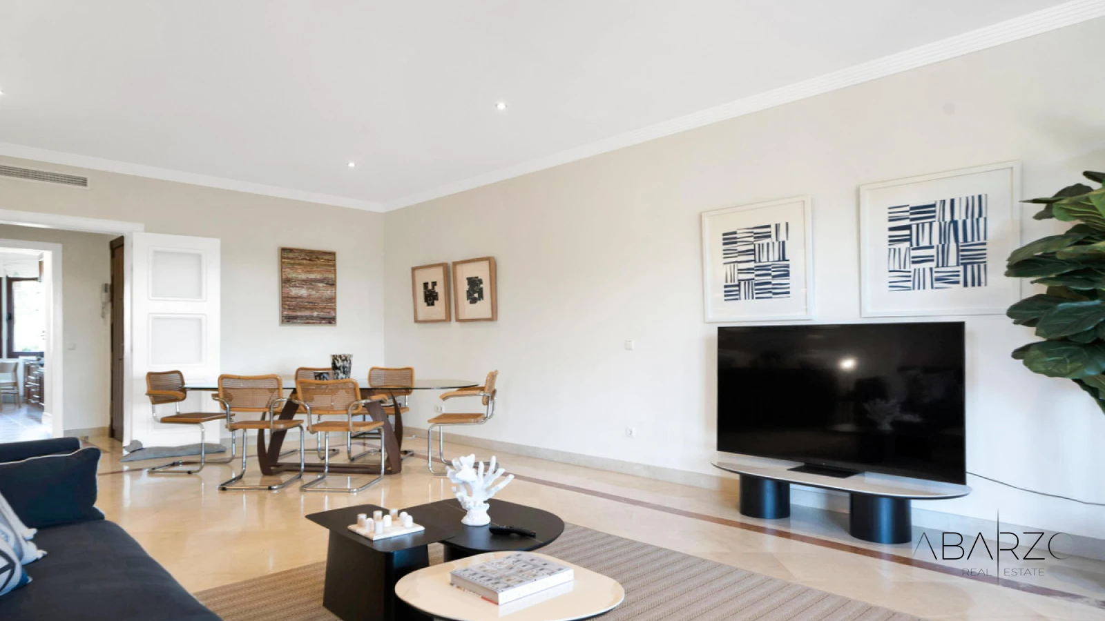 Apartamento frente al mar con terraza y estacionamiento en Marbella — interior, Marbella East, Marbella (21 of 49)