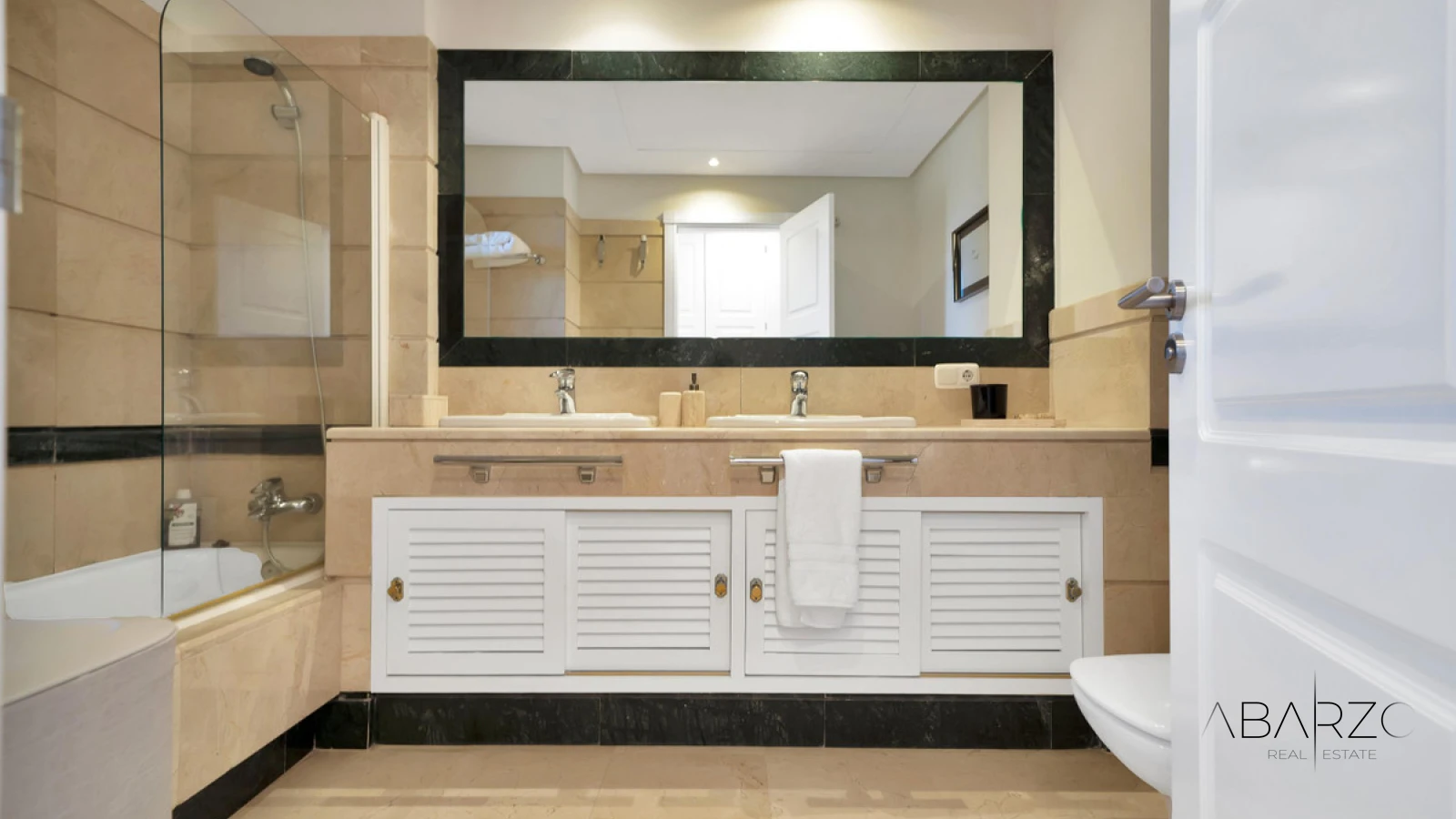 Apartamento frente al mar con terraza y estacionamiento en Marbella — interior, Marbella East, Marbella (44 of 49)