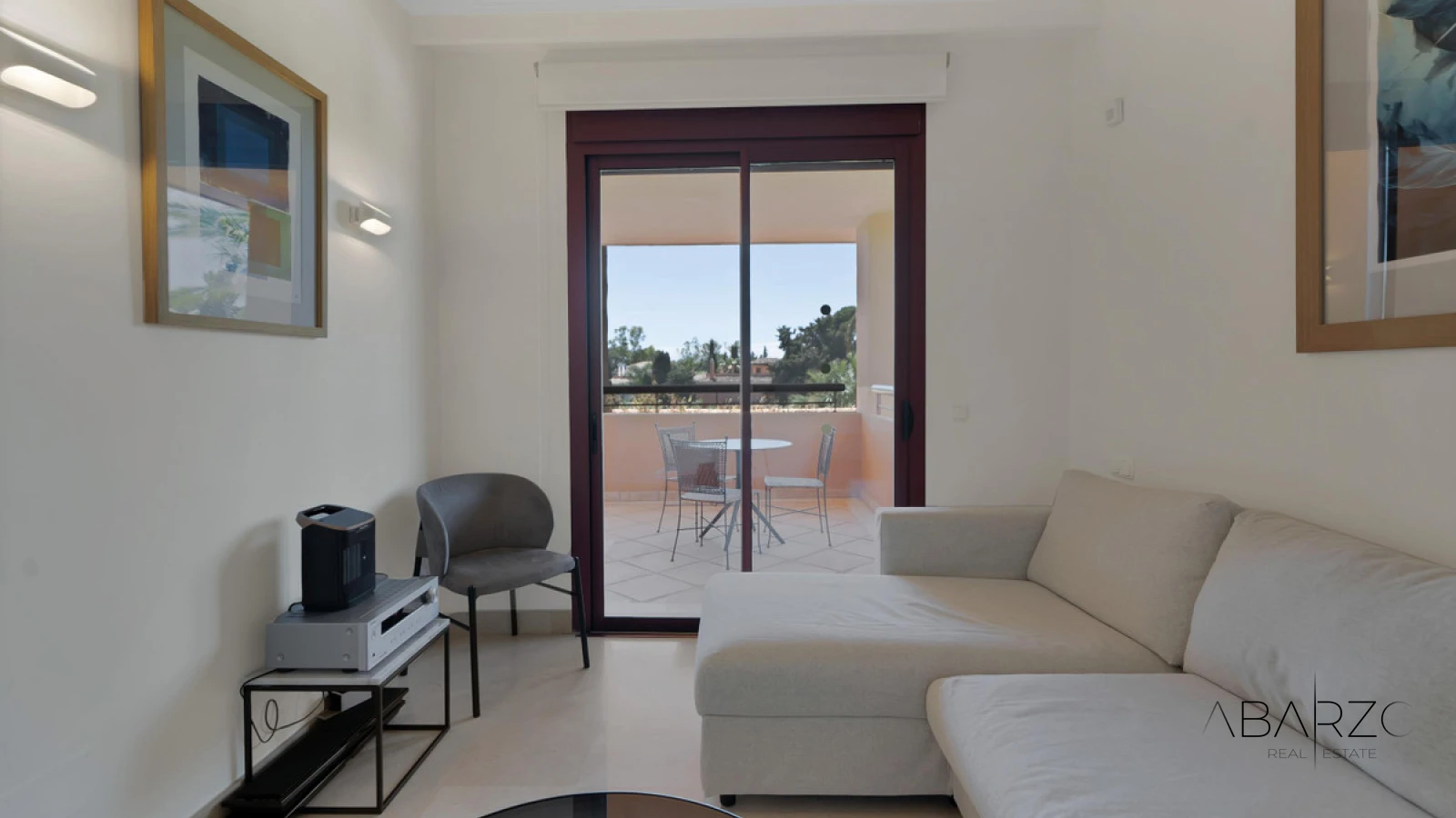 Apartamento frente al mar con terraza y estacionamiento en Marbella — interior, Marbella East, Marbella (46 of 49)