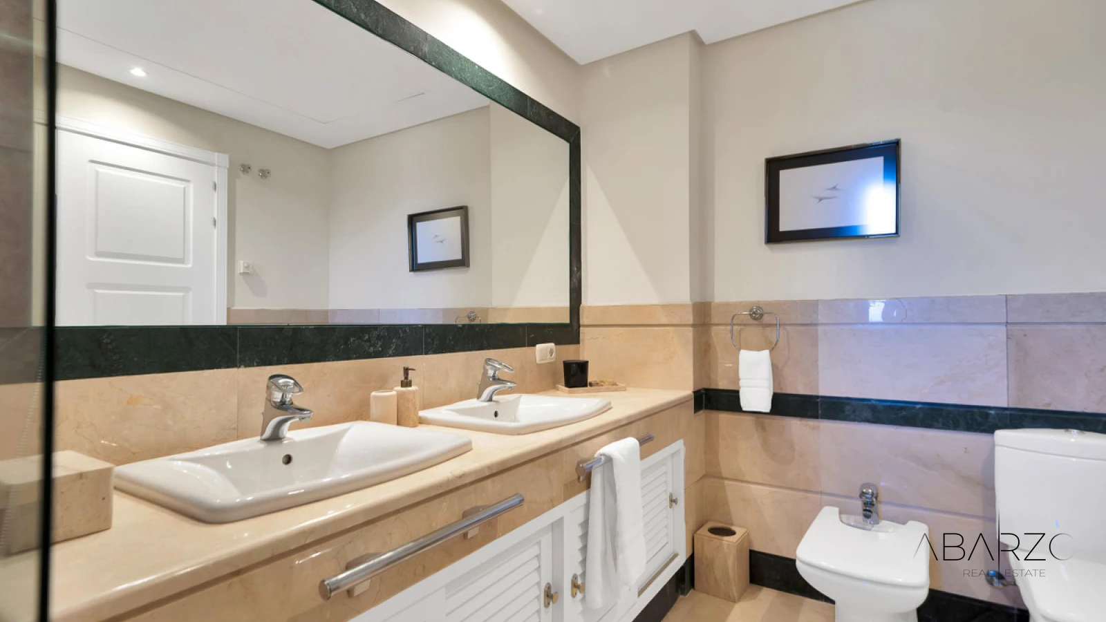 Apartamento frente al mar con terraza y estacionamiento en Marbella — interior, Marbella East, Marbella (43 of 49)