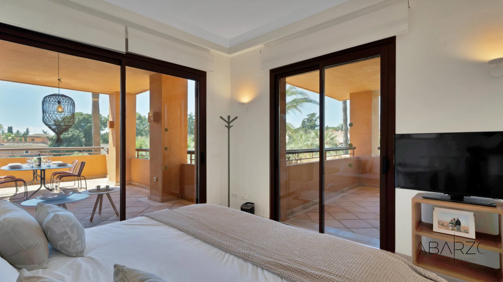 Apartamento frente al mar con terraza y estacionamiento en Marbella — interior, Marbella East, Marbella (39 of 49)