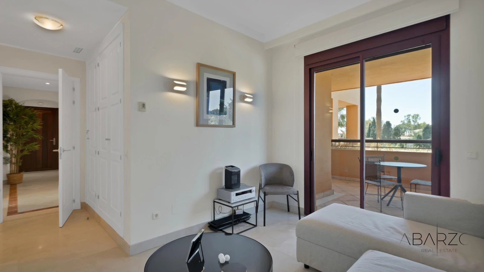 Apartamento frente al mar con terraza y estacionamiento en Marbella — interior, Marbella East, Marbella (12 of 49)