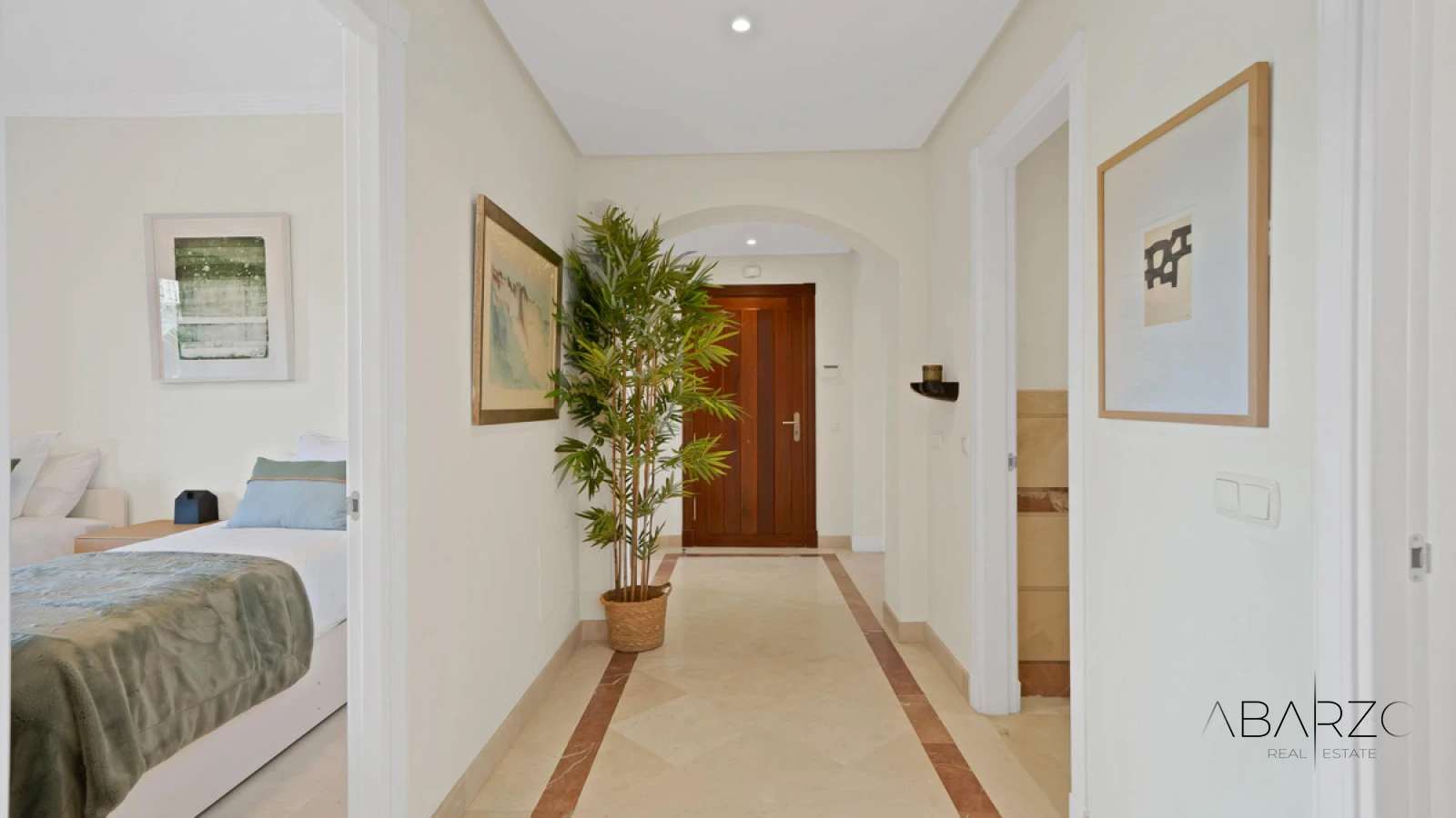 Apartamento frente al mar con terraza y estacionamiento en Marbella — interior, Marbella East, Marbella (47 of 49)