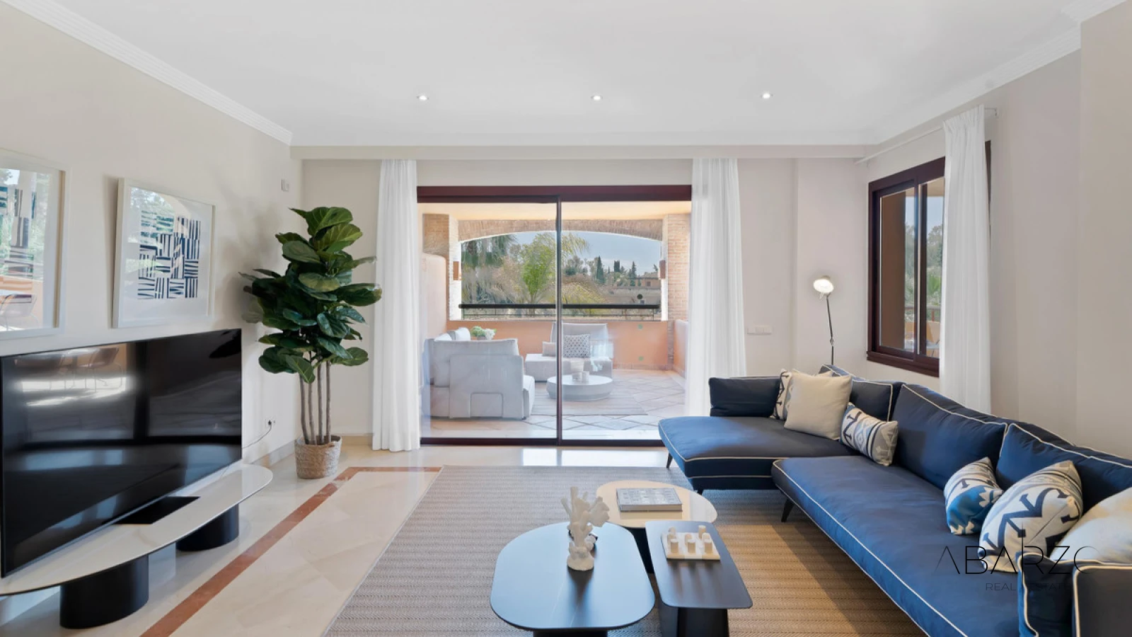 Apartamento frente al mar con terraza y estacionamiento en Marbella — interior, Marbella East, Marbella (17 of 49)
