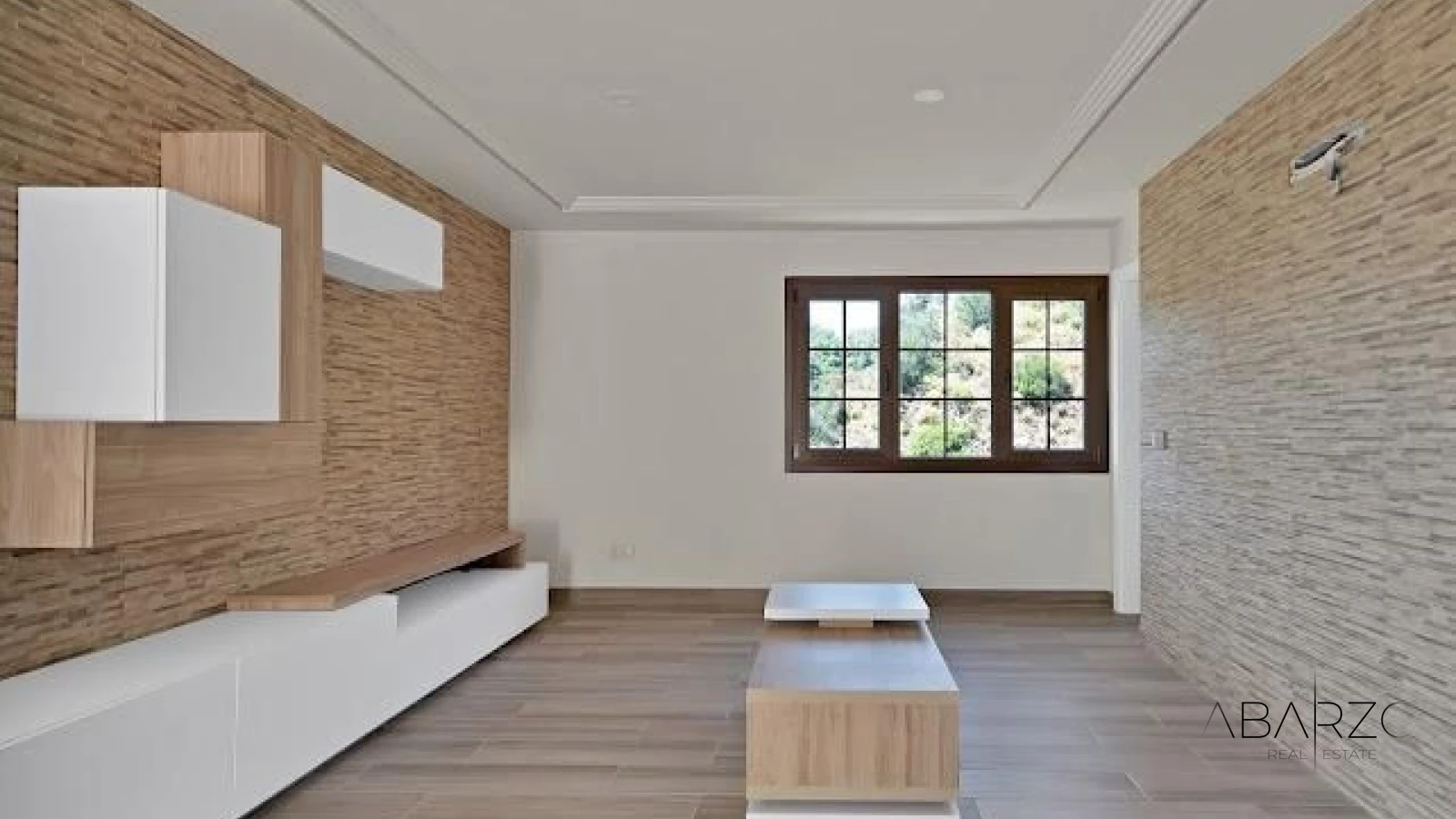 Villa Exclusiva en El Rosario con Vistas Panorámicas y Potencial de Construcción — interior, Marbella East, Marbella (8 of 32)