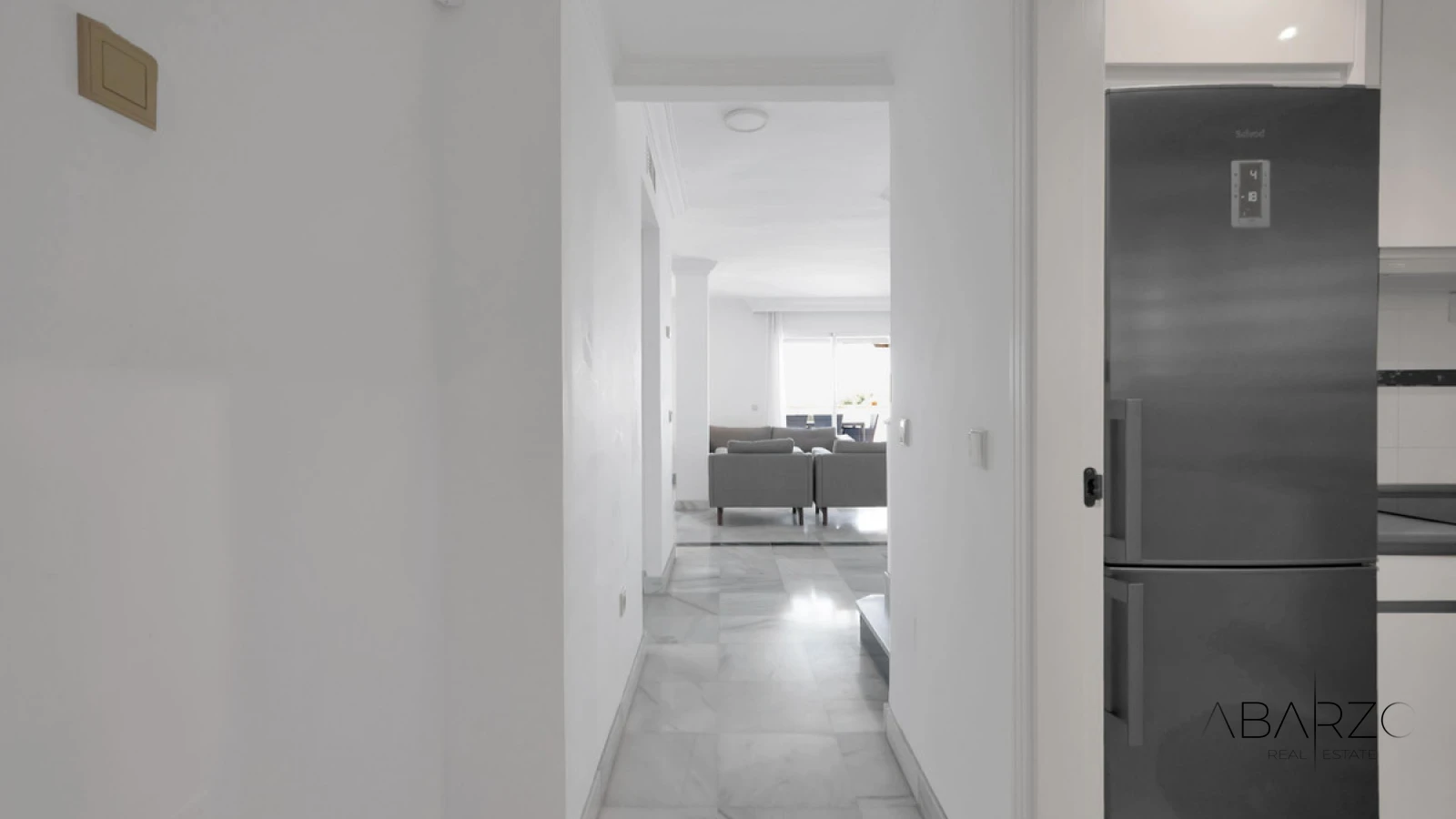 Exclusive duplex penthouse with sea views in Pinos de Nagüeles, Marbella Golden Mile — interior, Golden Mile, Marbella (8 of 22)