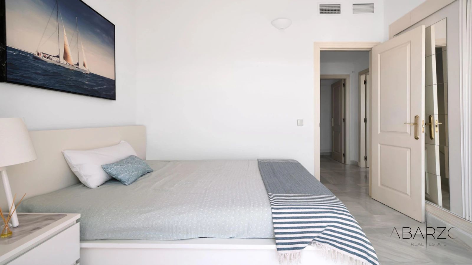 Exclusive duplex penthouse with sea views in Pinos de Nagüeles, Marbella Golden Mile — interior, Golden Mile, Marbella (16 of 22)