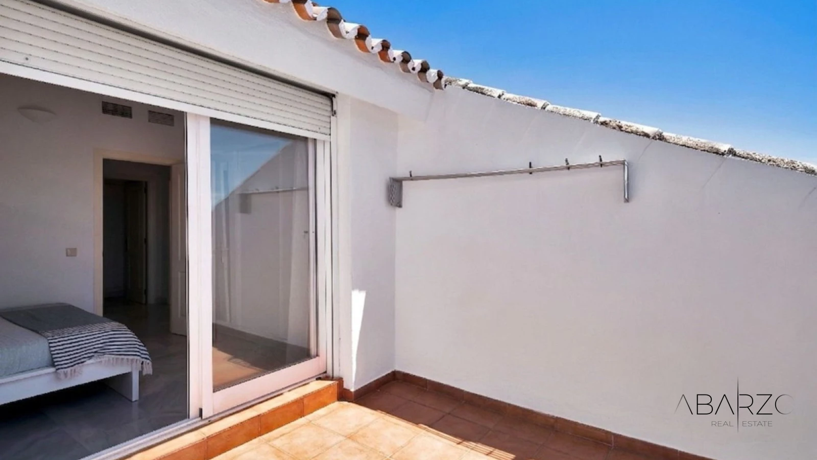 Exclusive duplex penthouse with sea views in Pinos de Nagüeles, Marbella Golden Mile — interior, Golden Mile, Marbella (18 of 22)