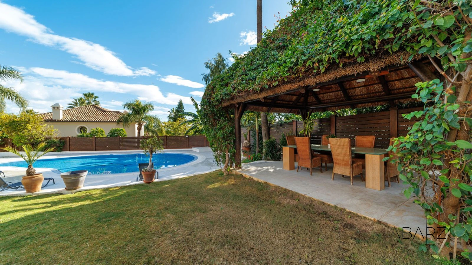 Villa independiente en Marbella con piscina cubierta, cine y gimnasio — interior, Marbella Centro, Marbella (38 of 42)