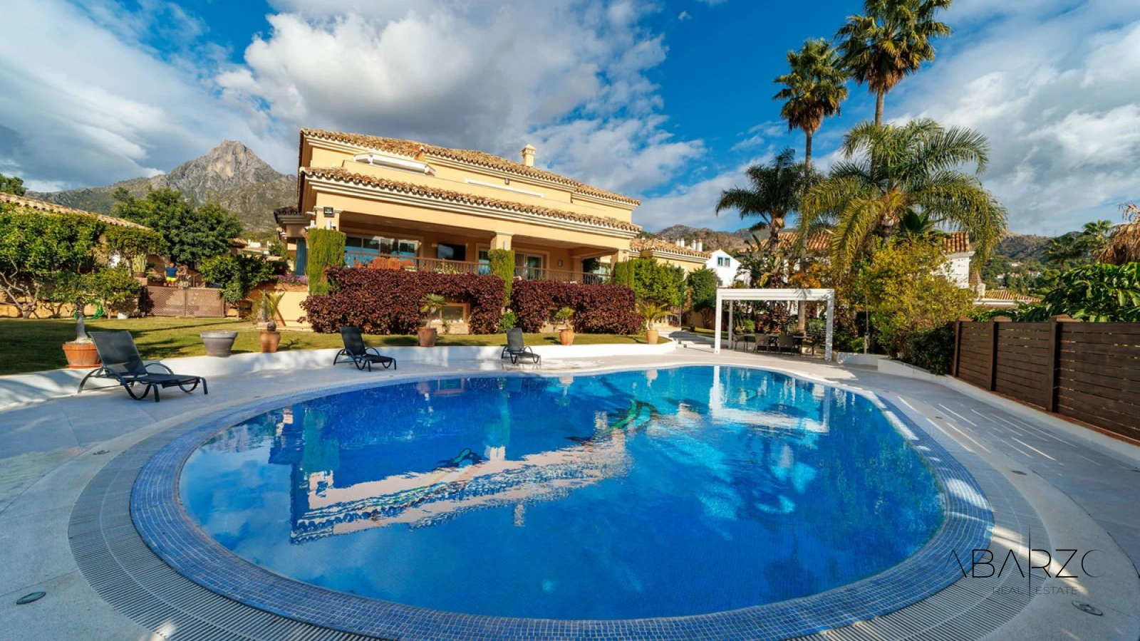 Villa independiente en Marbella con piscina cubierta, cine y gimnasio — interior, Marbella Centro, Marbella (40 of 42)