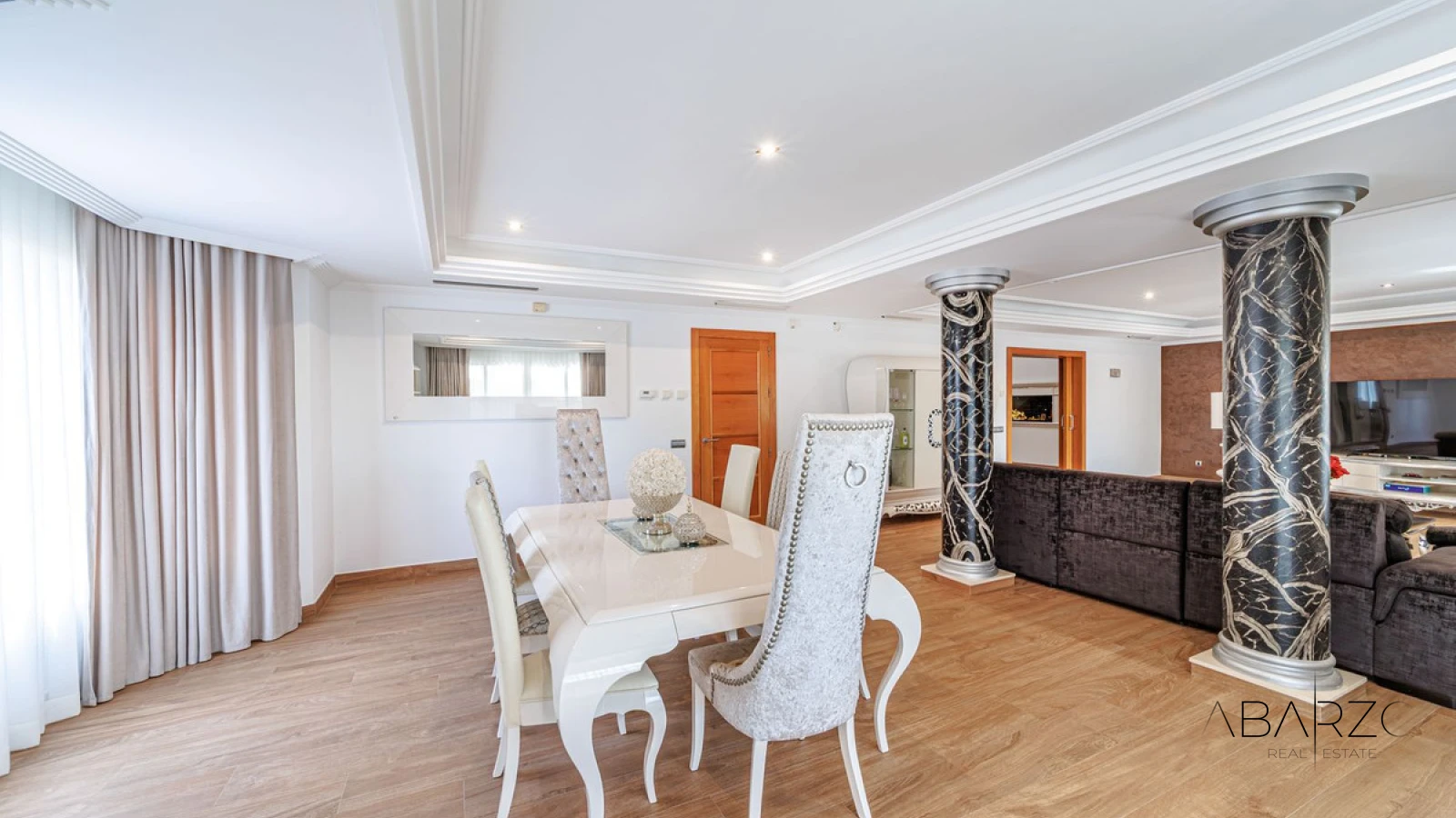 Villa independiente en Marbella con piscina cubierta, cine y gimnasio — interior, Marbella Centro, Marbella (10 of 42)