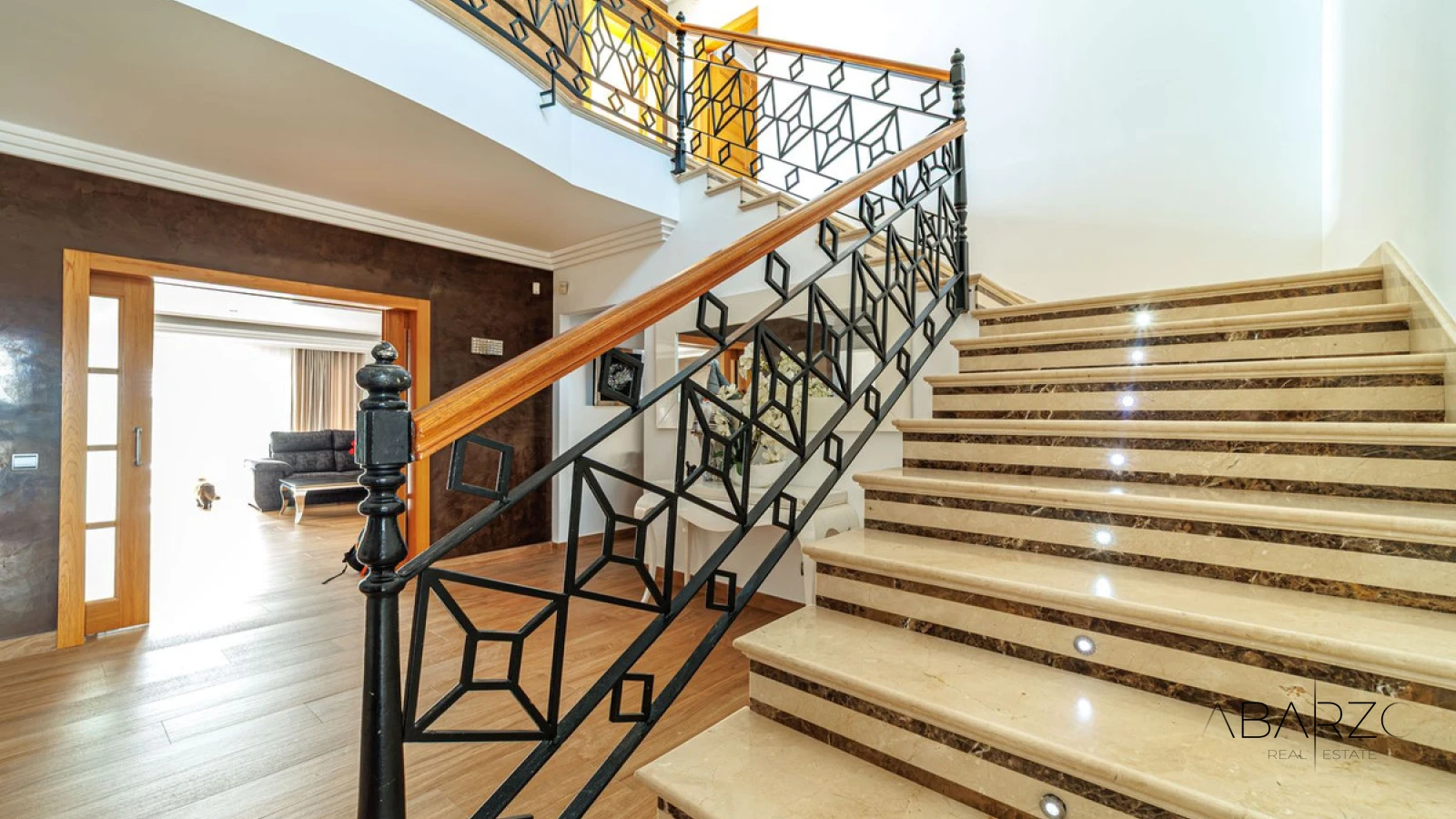 Detached Villa in Marbella with Indoor Pool, Cinema and Gym — interior, Marbella Centro, Marbella (7 of 49)