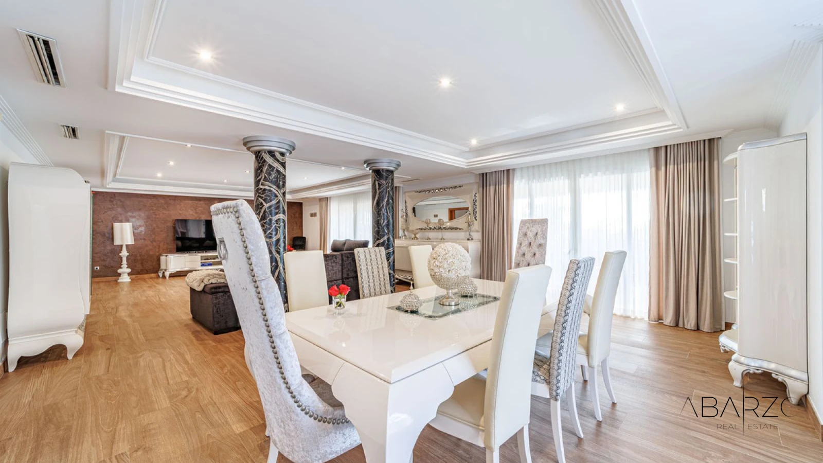 Villa independiente en Marbella con piscina cubierta, cine y gimnasio — interior, Marbella Centro, Marbella (11 of 42)