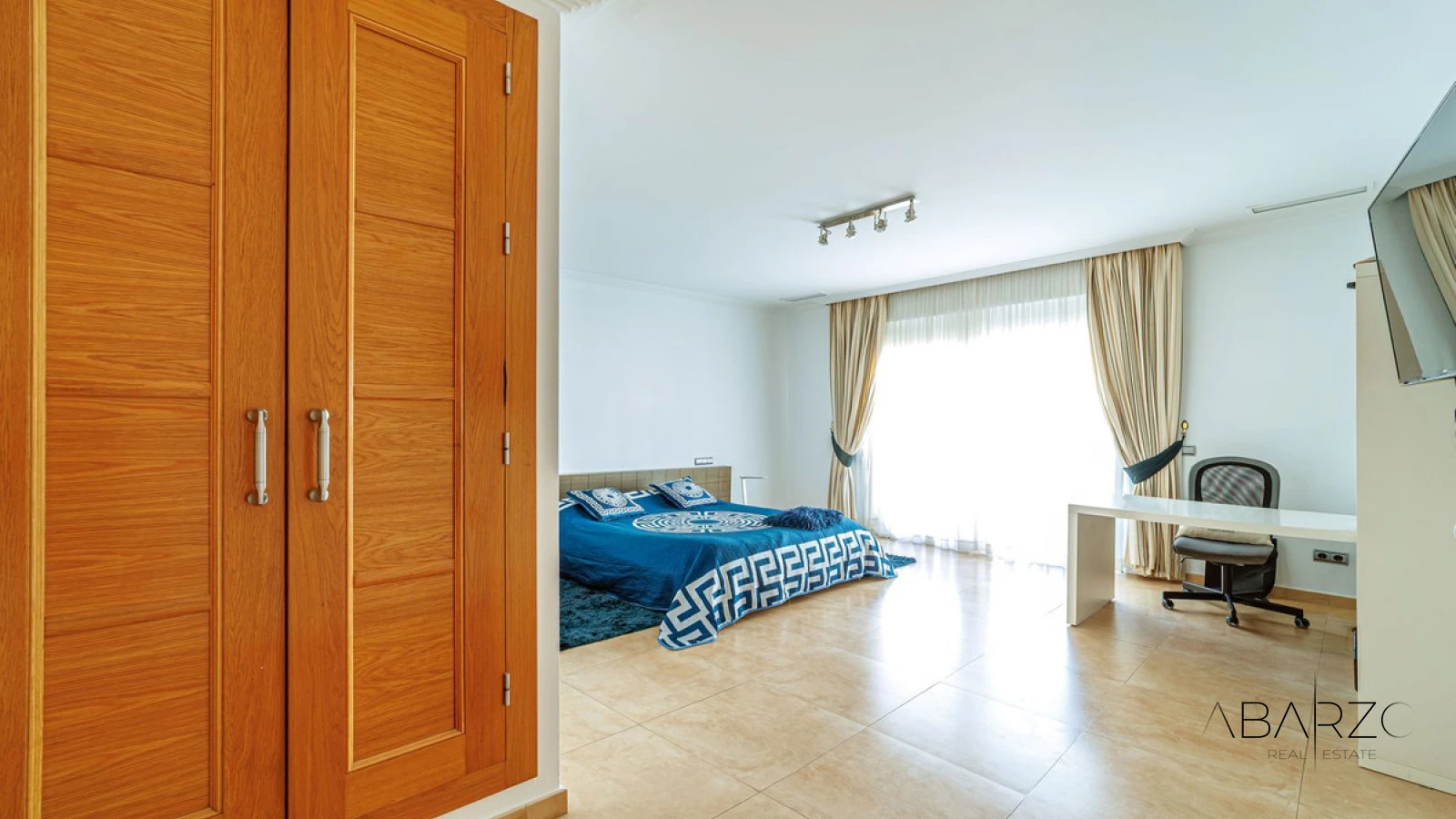 Villa independiente en Marbella con piscina cubierta, cine y gimnasio — interior, Marbella Centro, Marbella (20 of 42)