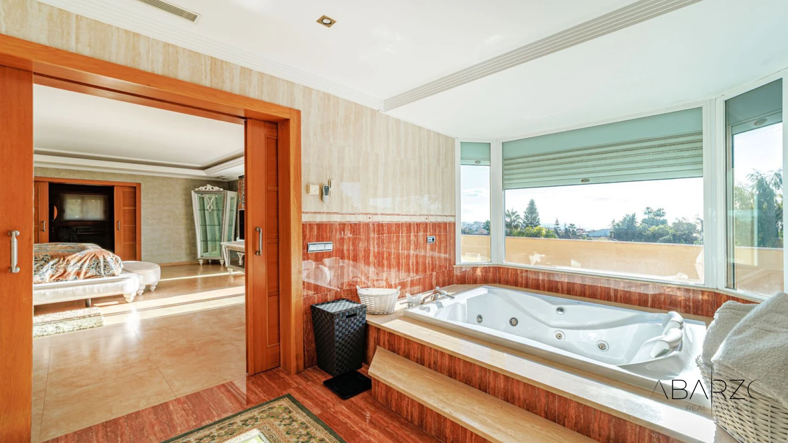 Villa independiente en Marbella con piscina cubierta, cine y gimnasio — interior, Marbella Centro, Marbella (18 of 42)