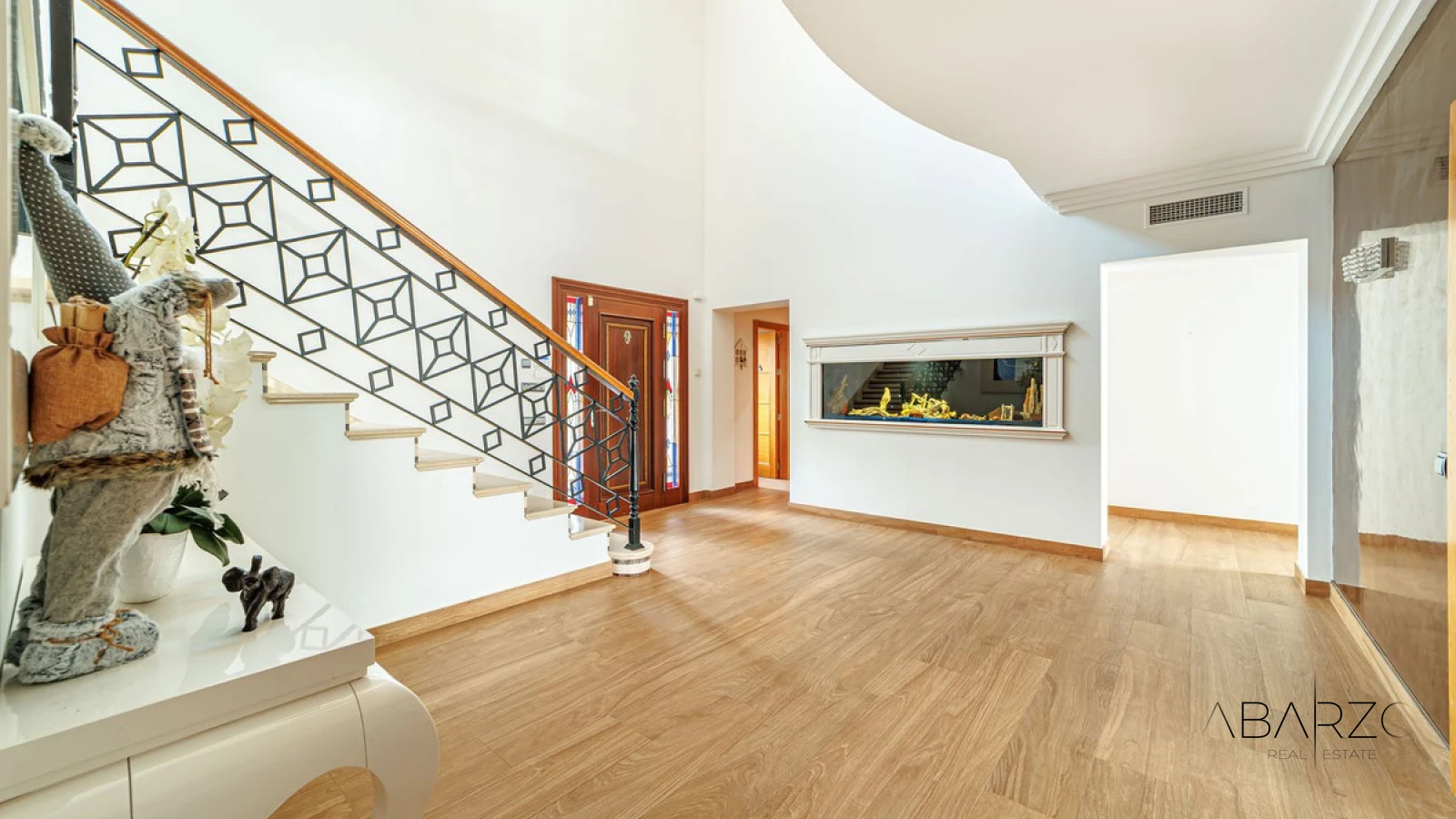 Villa independiente en Marbella con piscina cubierta, cine y gimnasio — interior, Marbella Centro, Marbella (6 of 42)