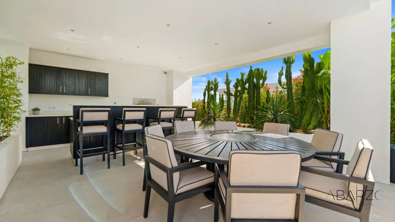 Contemporary Residence with Pool and Entertainment Area in La Quinta, Marbella — interior, La Quinta, Benahavís (23 of 45)