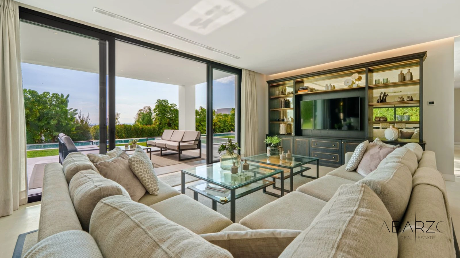 Contemporary Residence with Pool and Entertainment Area in La Quinta, Marbella — interior, La Quinta, Benahavís (9 of 45)
