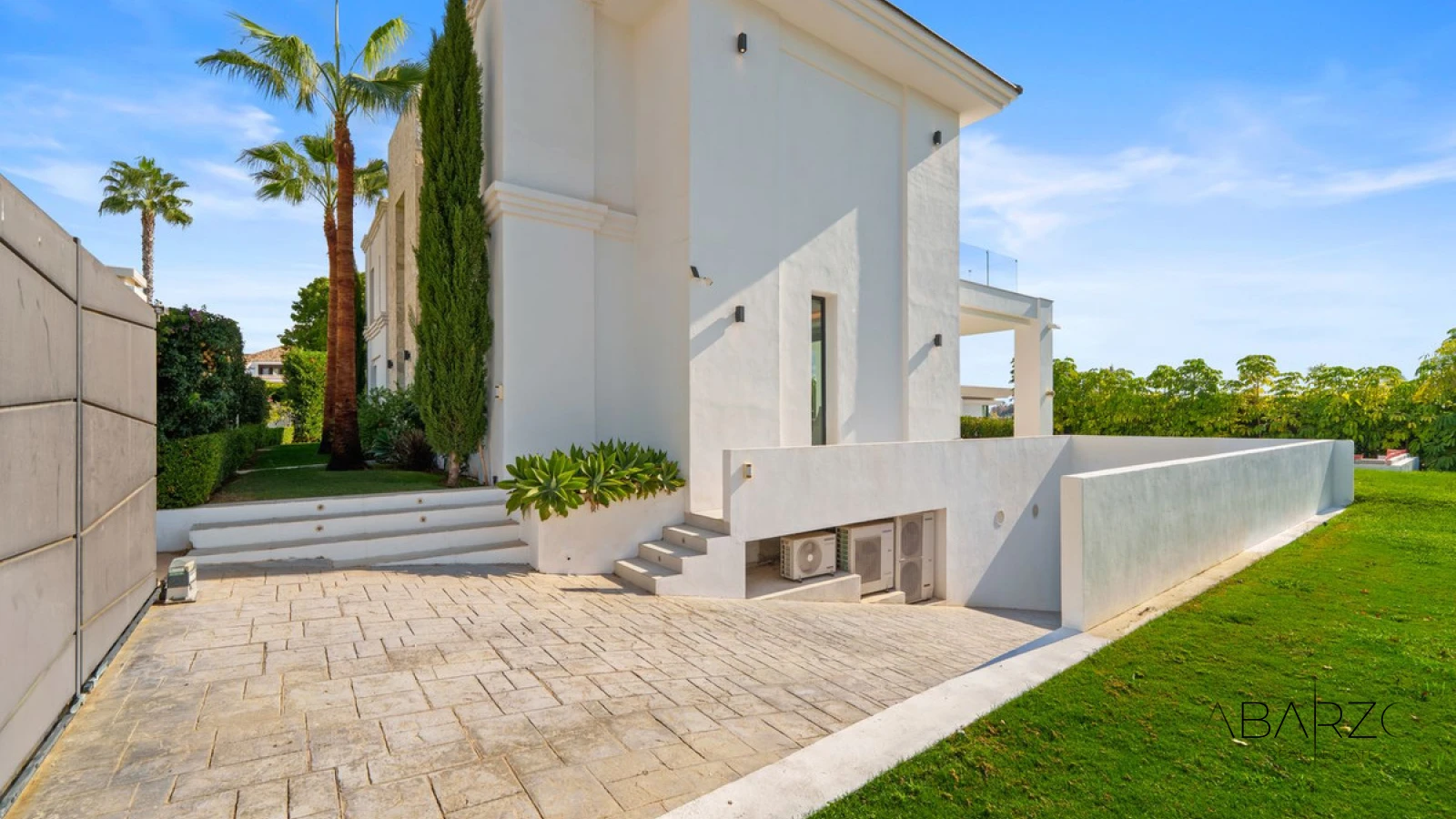 Contemporary Residence with Pool and Entertainment Area in La Quinta, Marbella — interior, La Quinta, Benahavís (20 of 45)