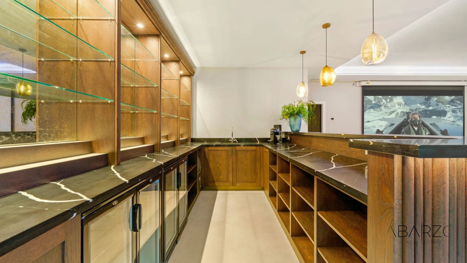 Contemporary Residence with Pool and Entertainment Area in La Quinta, Marbella — interior, La Quinta, Benahavís (45 of 45)