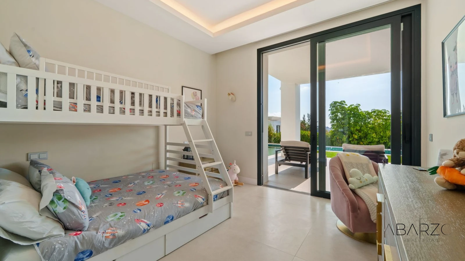 Contemporary Residence with Pool and Entertainment Area in La Quinta, Marbella — interior, La Quinta, Benahavís (12 of 45)