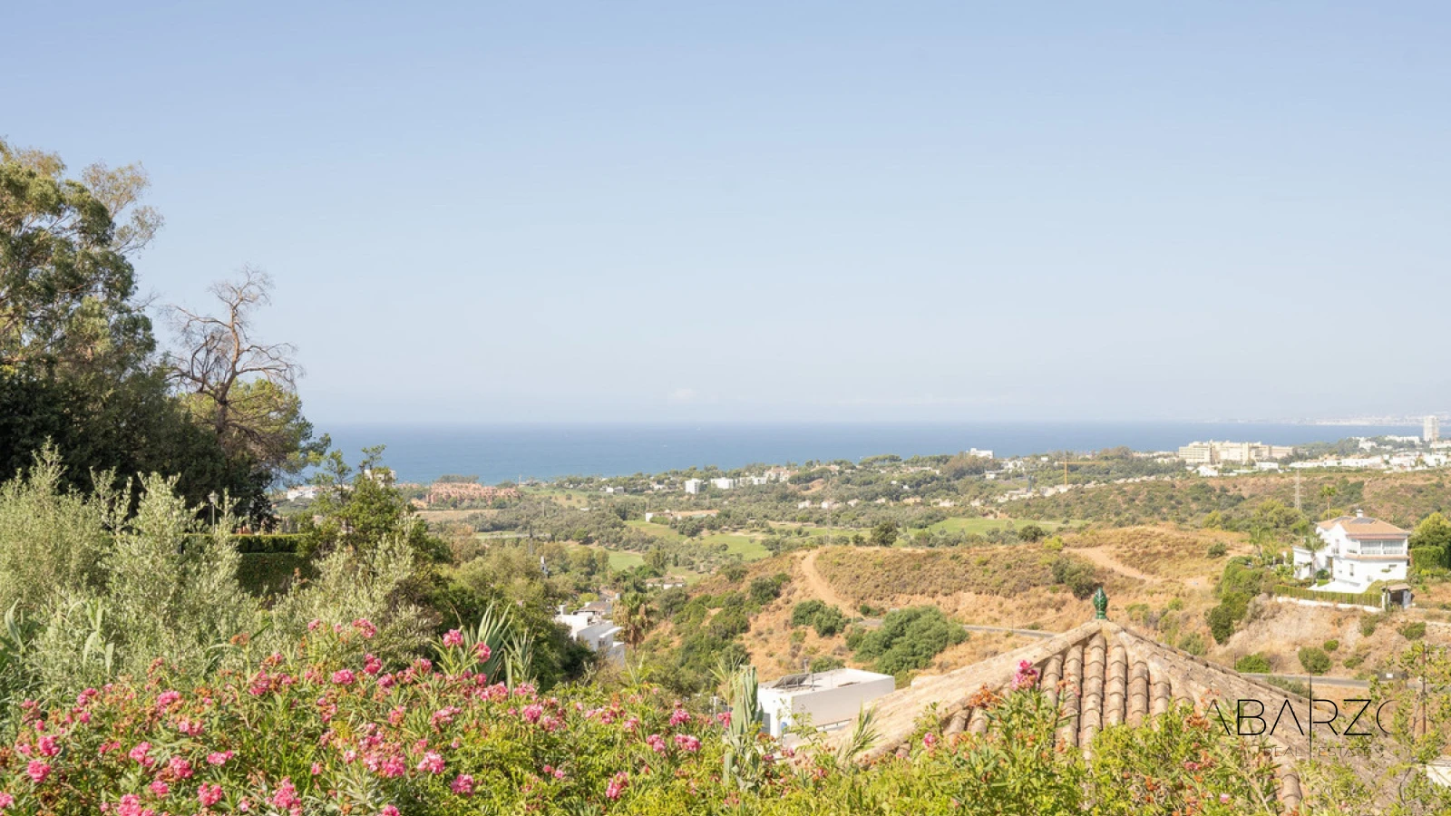 Villa con vistas al mar y piscina privada en Marbella — interior, Marbella East, Marbella (26 of 27)