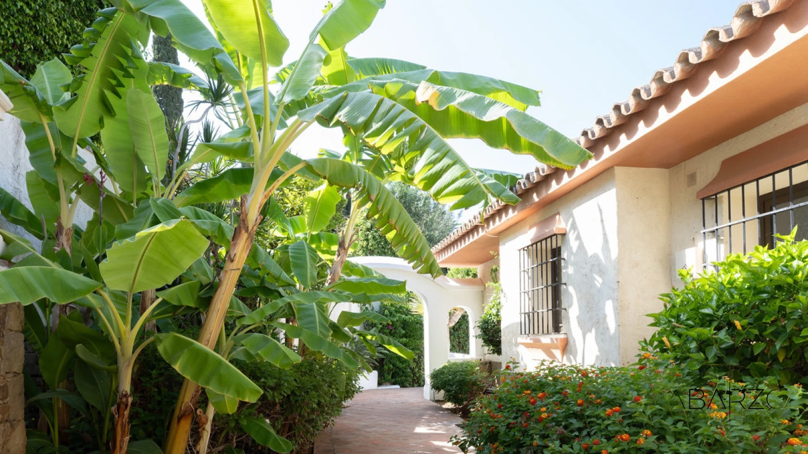Villa con vistas al mar y piscina privada en Marbella — interior, Marbella East, Marbella (23 of 27)