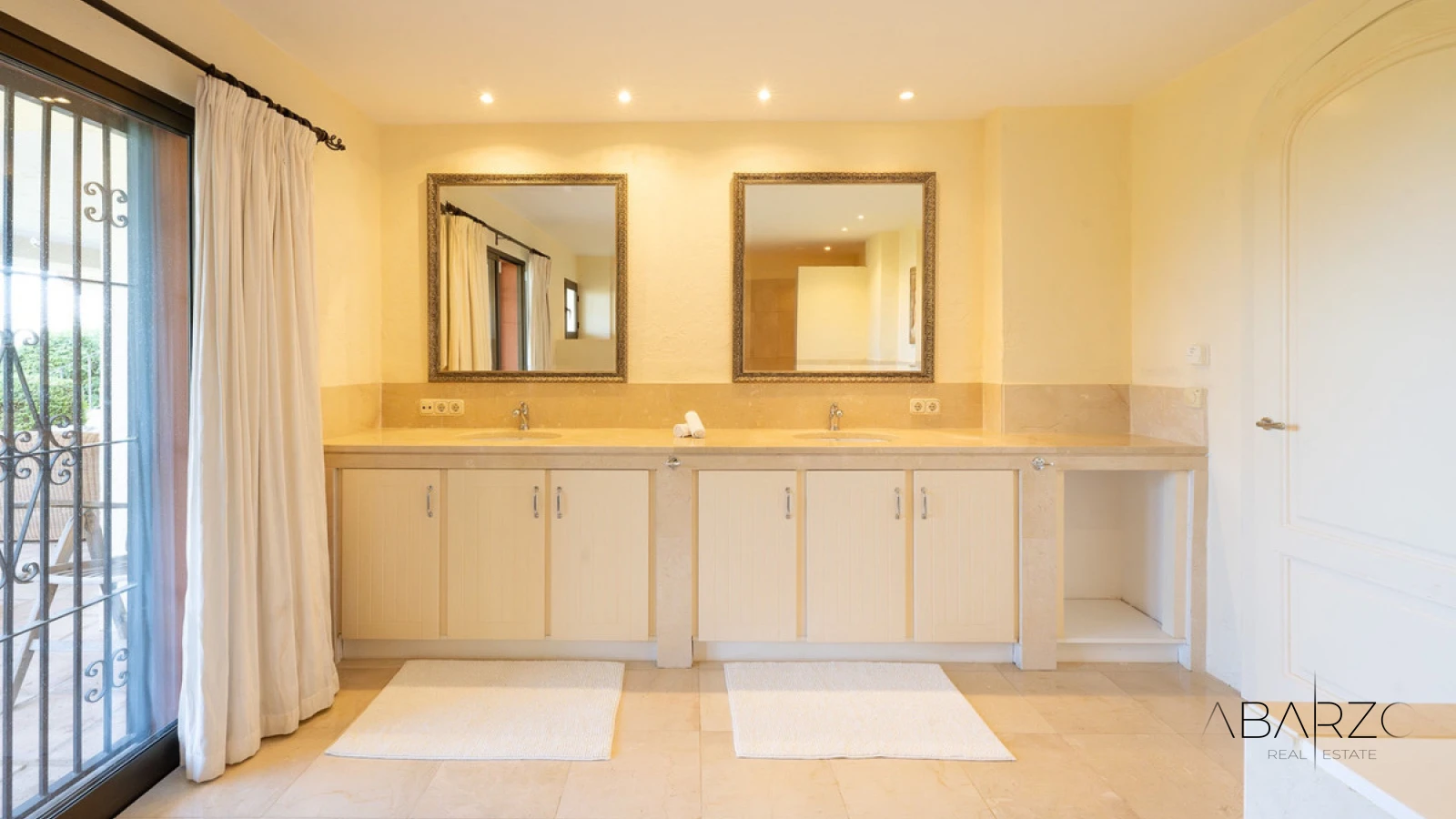 Villa con vistas al mar y piscina privada en Marbella — interior, Marbella East, Marbella (21 of 27)