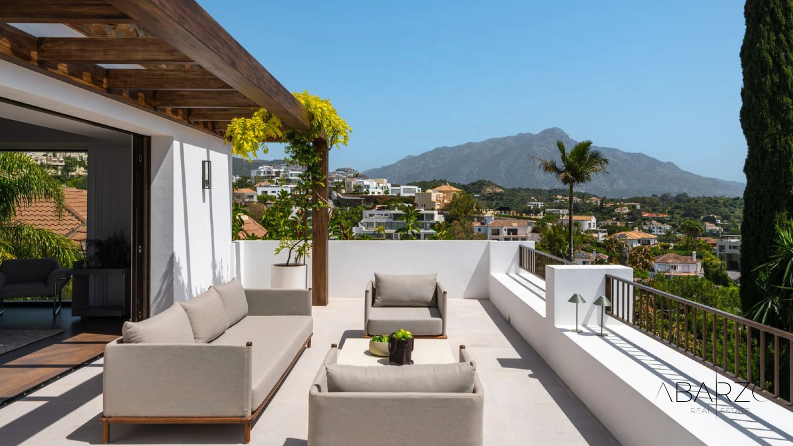 Exclusive Luxury Residence with Sea Views in El Herrojo, La Quinta — interior, La Quinta, Benahavís (26 of 47)