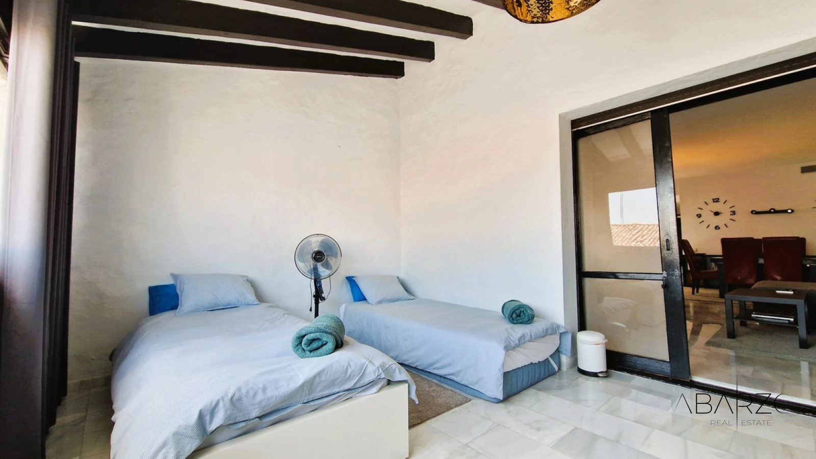 Spacious Apartment for Sale in Quiet Area of Puerto Banús with Terrace and Rental License — interior, Puerto Banús, Marbella (6 of 29)