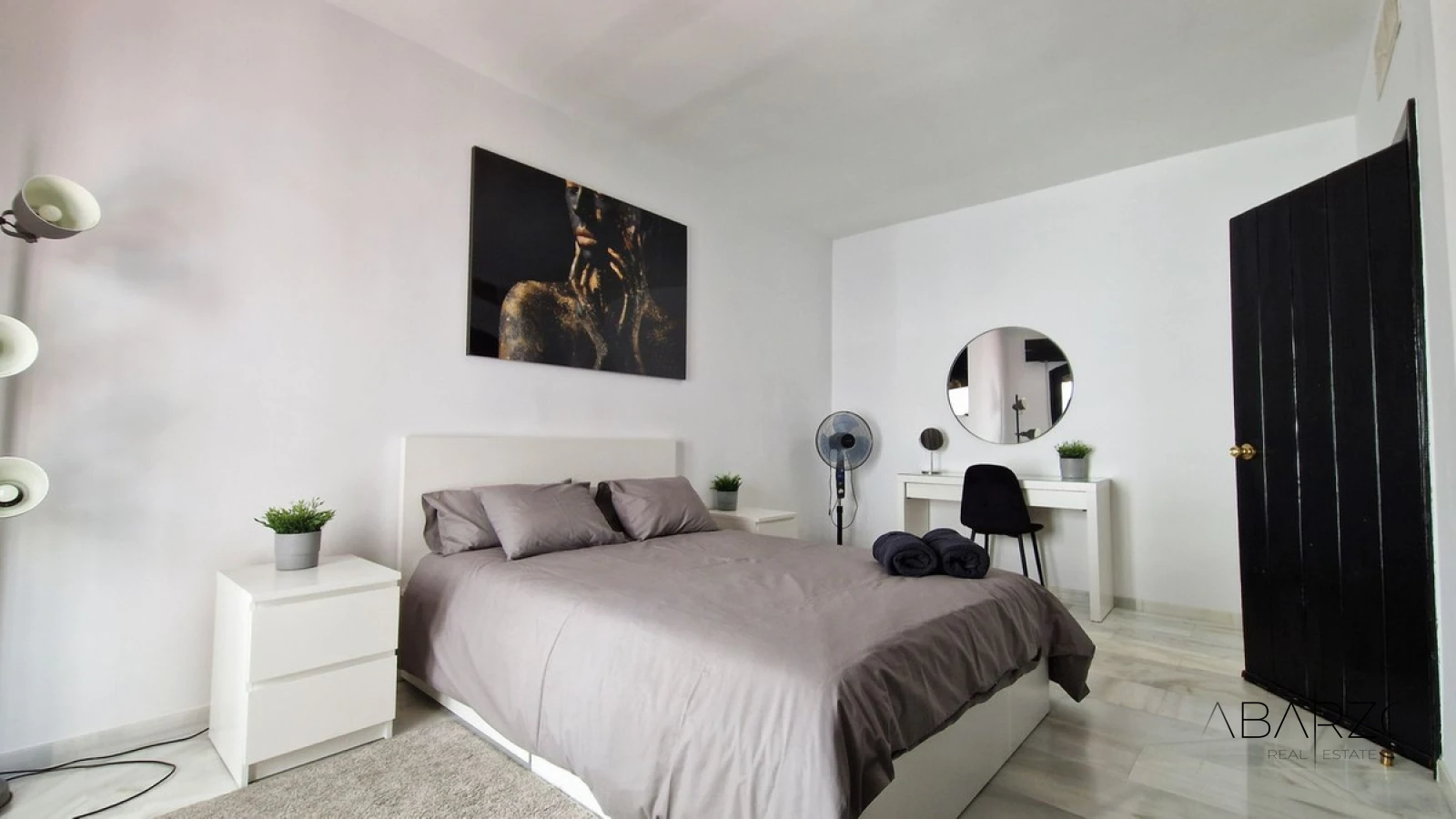 Spacious Apartment for Sale in Quiet Area of Puerto Banús with Terrace and Rental License — interior, Puerto Banús, Marbella (14 of 29)