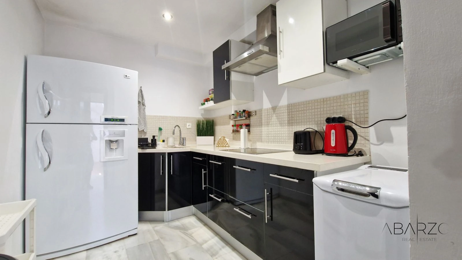 Spacious Apartment for Sale in Quiet Area of Puerto Banús with Terrace and Rental License — interior, Puerto Banús, Marbella (11 of 29)