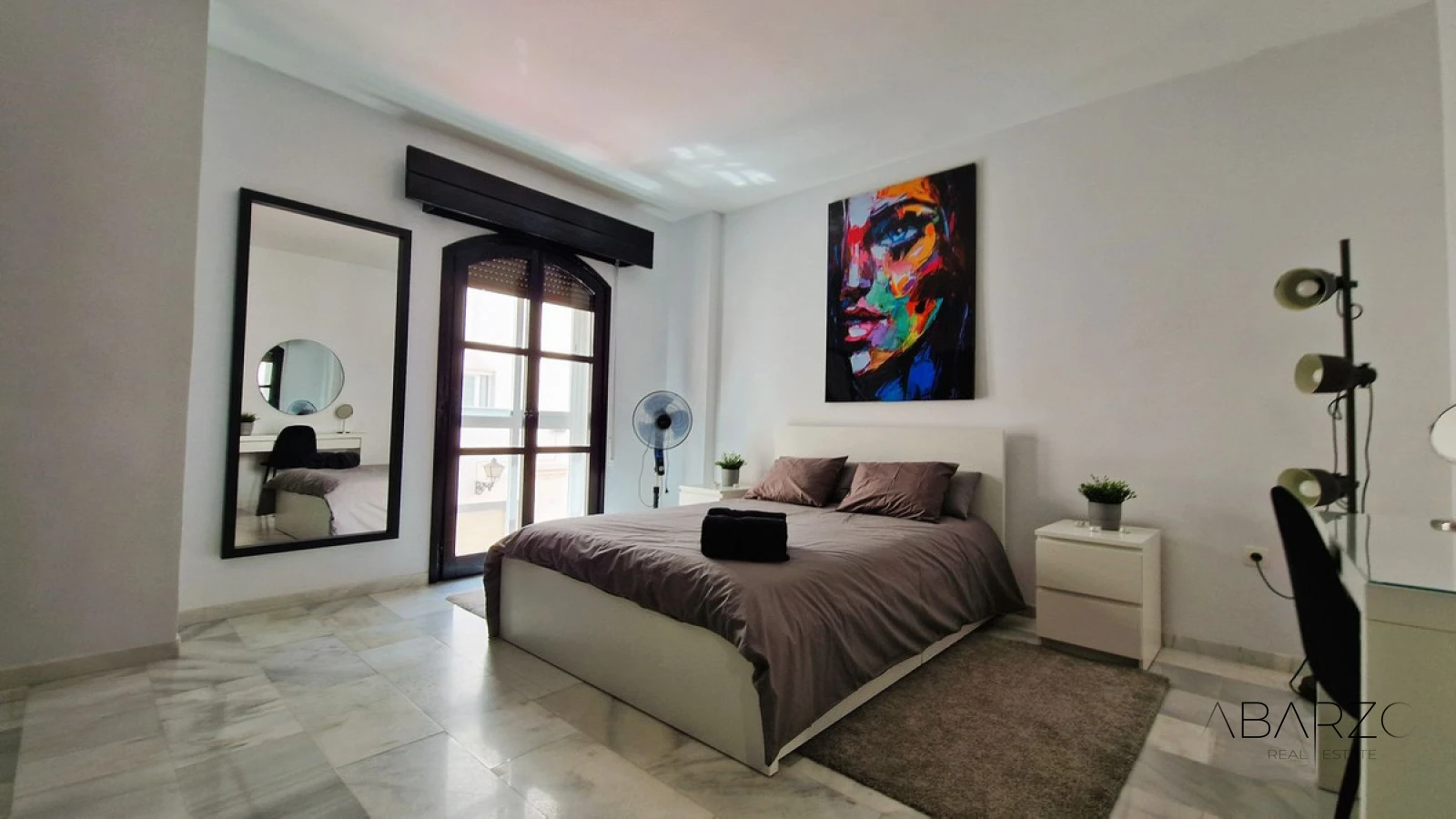 Spacious Apartment for Sale in Quiet Area of Puerto Banús with Terrace and Rental License — interior, Puerto Banús, Marbella (18 of 29)