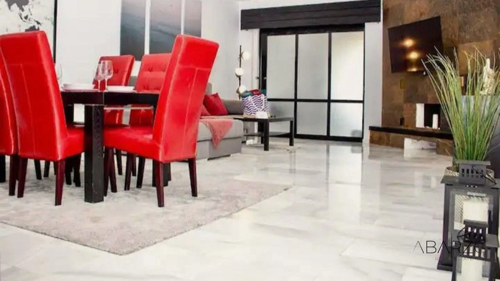 Spacious Apartment for Sale in Quiet Area of Puerto Banús with Terrace and Rental License — interior, Puerto Banús, Marbella (24 of 29)
