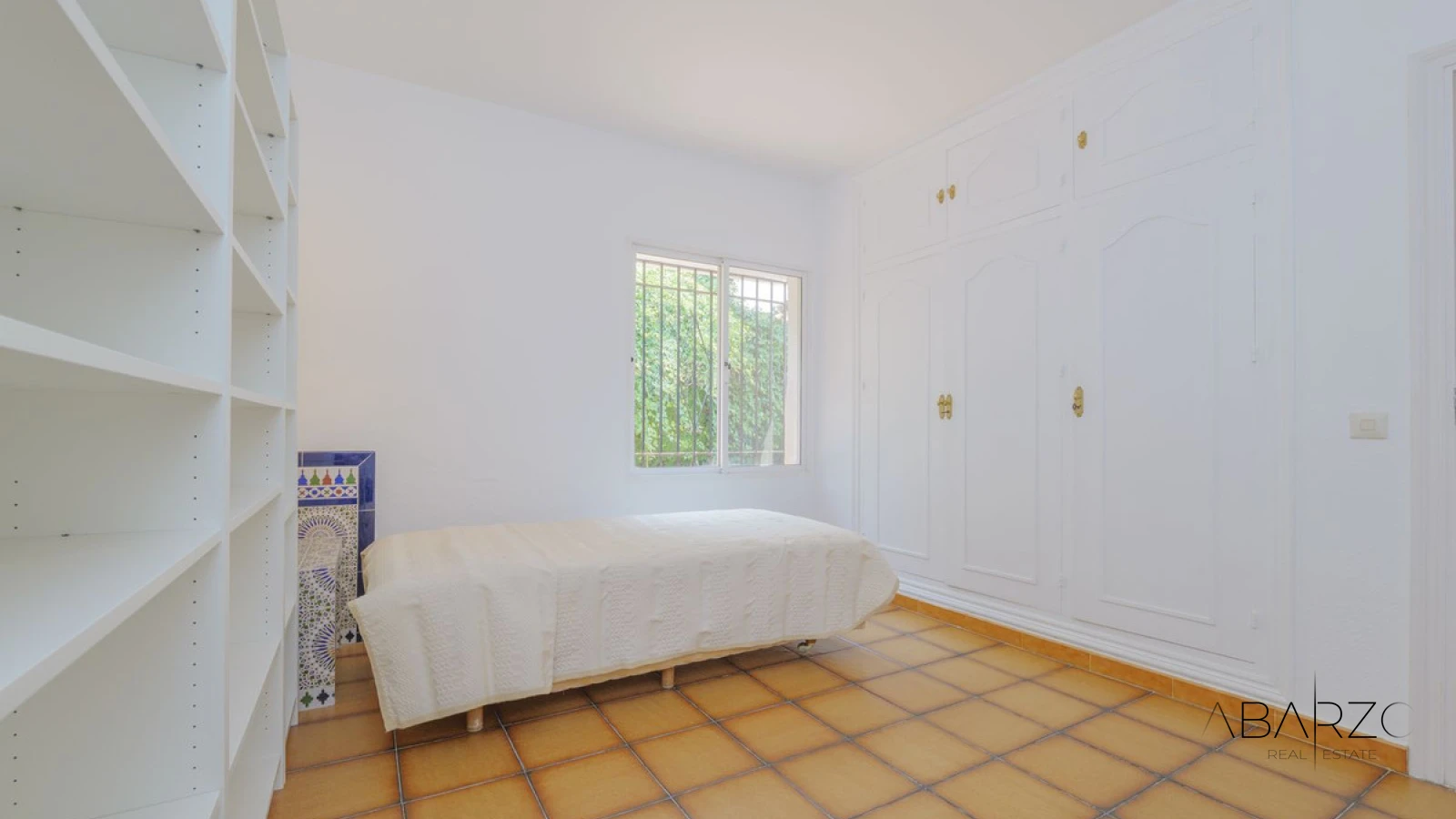 Villa andaluza con piscina privada y vistas en Marbella — interior, Marbella Centro, Marbella (41 of 48)