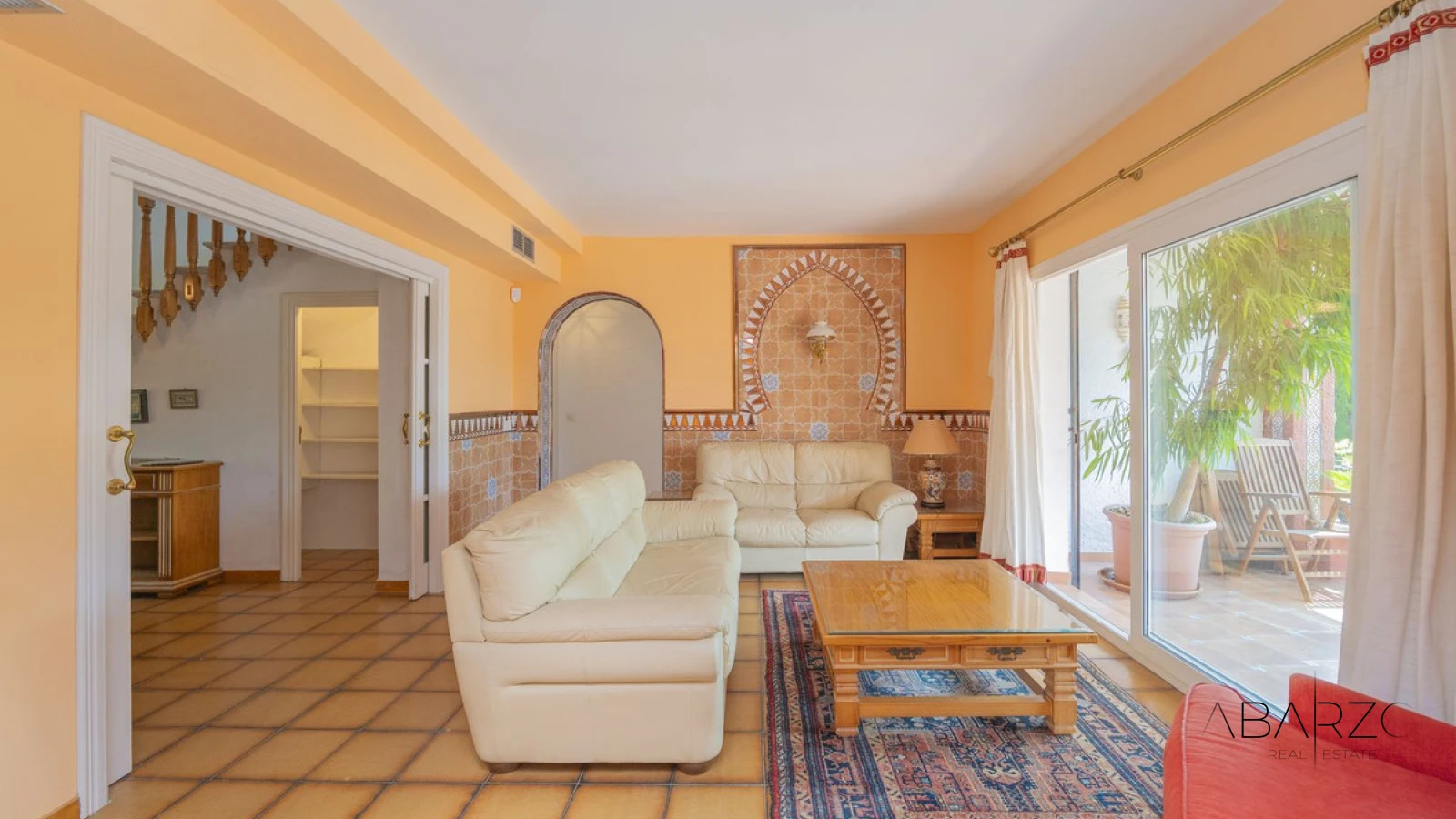 Villa andaluza con piscina privada y vistas en Marbella — interior, Marbella Centro, Marbella (9 of 48)