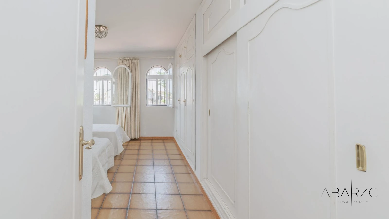 Villa andaluza con piscina privada y vistas en Marbella — interior, Marbella Centro, Marbella (32 of 48)