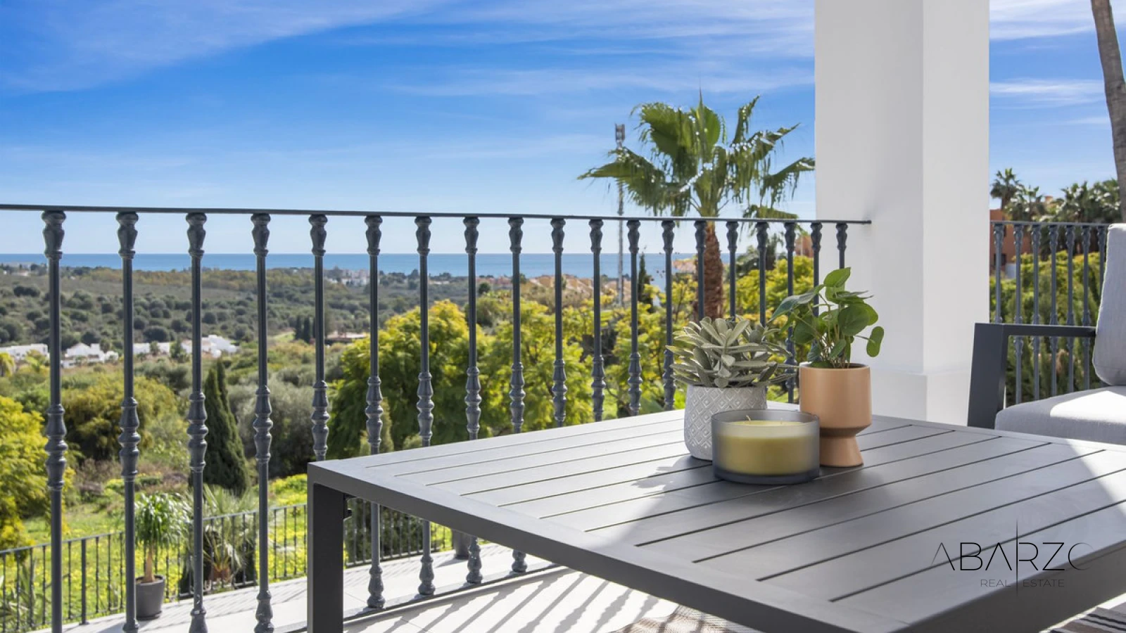 Fully Renovated Villa with Panoramic Sea Views in Los Flamingos Golf Resort — interior, Los Flamingos, Benahavís (14 of 49)