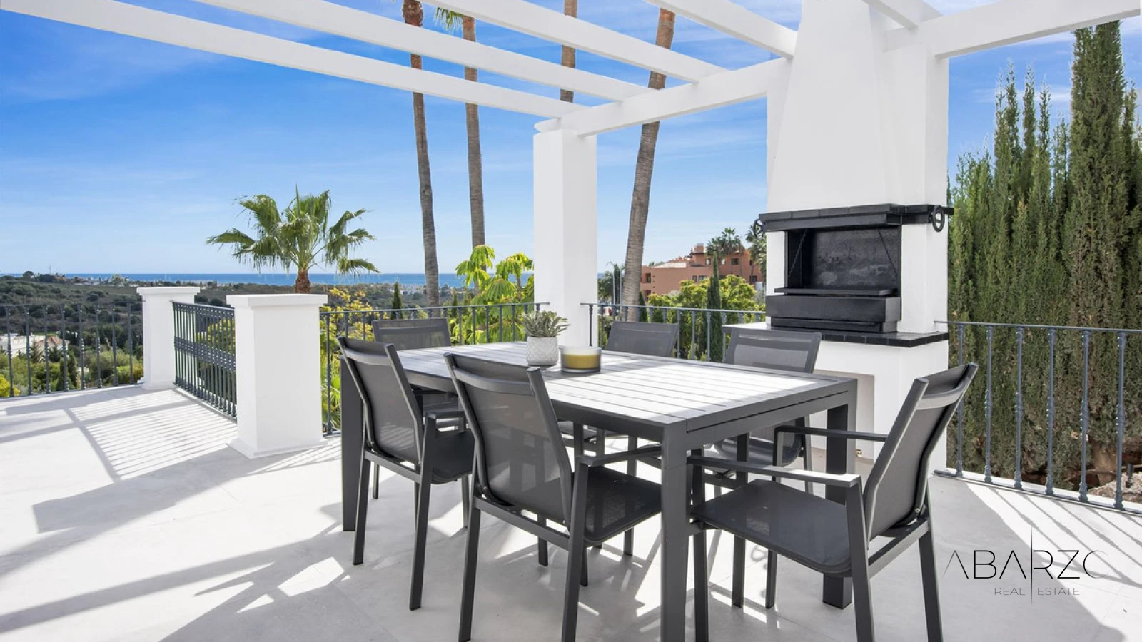 Fully Renovated Villa with Panoramic Sea Views in Los Flamingos Golf Resort — interior, Los Flamingos, Benahavís (18 of 49)
