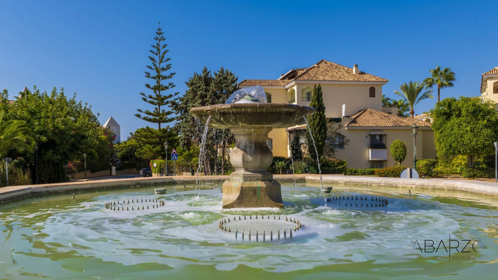 Таунхаус с садом, в Бахия-де-Марбелья — interior, Marbella East, Marbella (19 of 35)