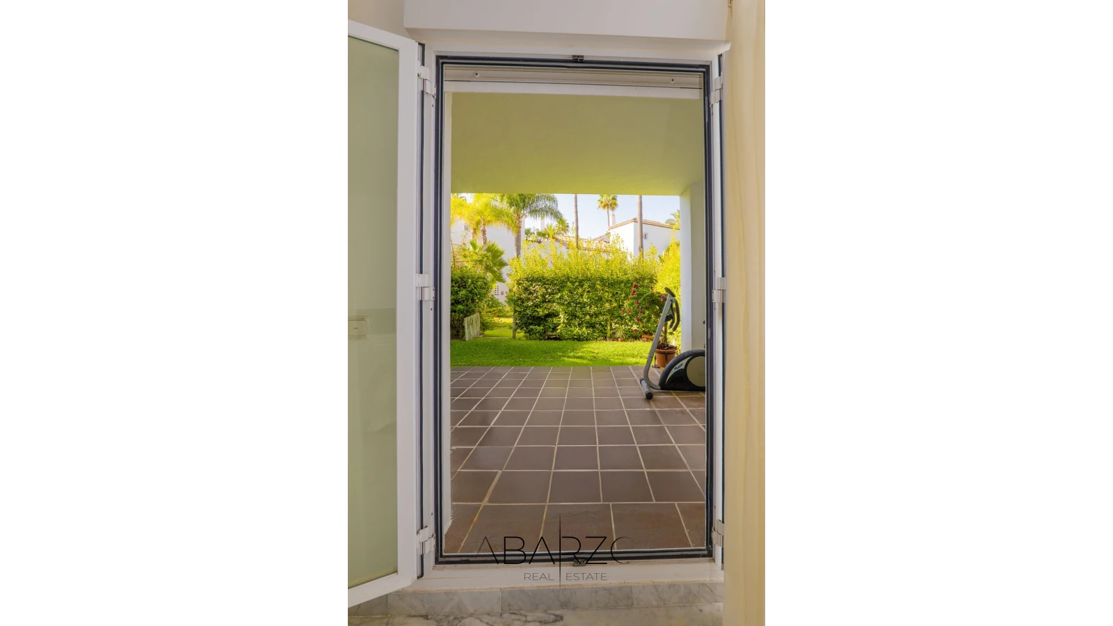 Таунхаус с садом, в Бахия-де-Марбелья — interior, Marbella East, Marbella (15 of 35)