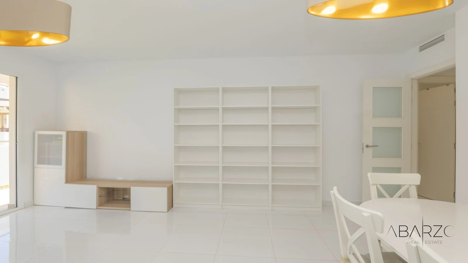 Charming three-bedroom apartment with sea views in Marbella center — interior, Marbella Centro, Marbella (28 of 31)
