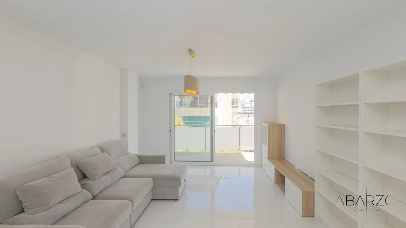 Charming three-bedroom apartment with sea views in Marbella center — interior, Marbella Centro, Marbella (6 of 31)