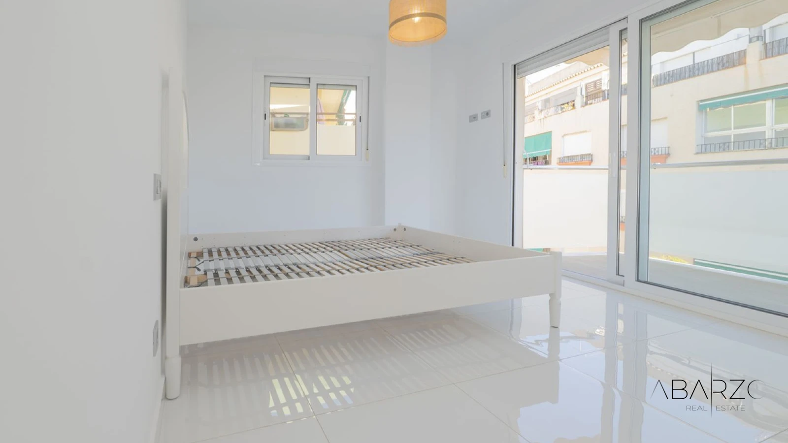 Charming three-bedroom apartment with sea views in Marbella center — interior, Marbella Centro, Marbella (11 of 31)