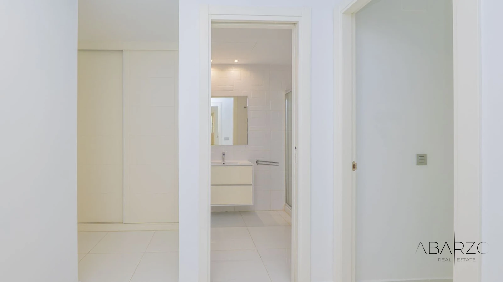Charming three-bedroom apartment with sea views in Marbella center — interior, Marbella Centro, Marbella (14 of 31)