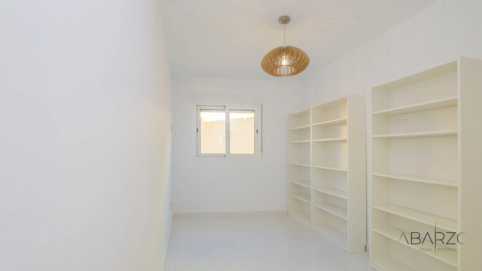 Charming three-bedroom apartment with sea views in Marbella center — interior, Marbella Centro, Marbella (21 of 31)