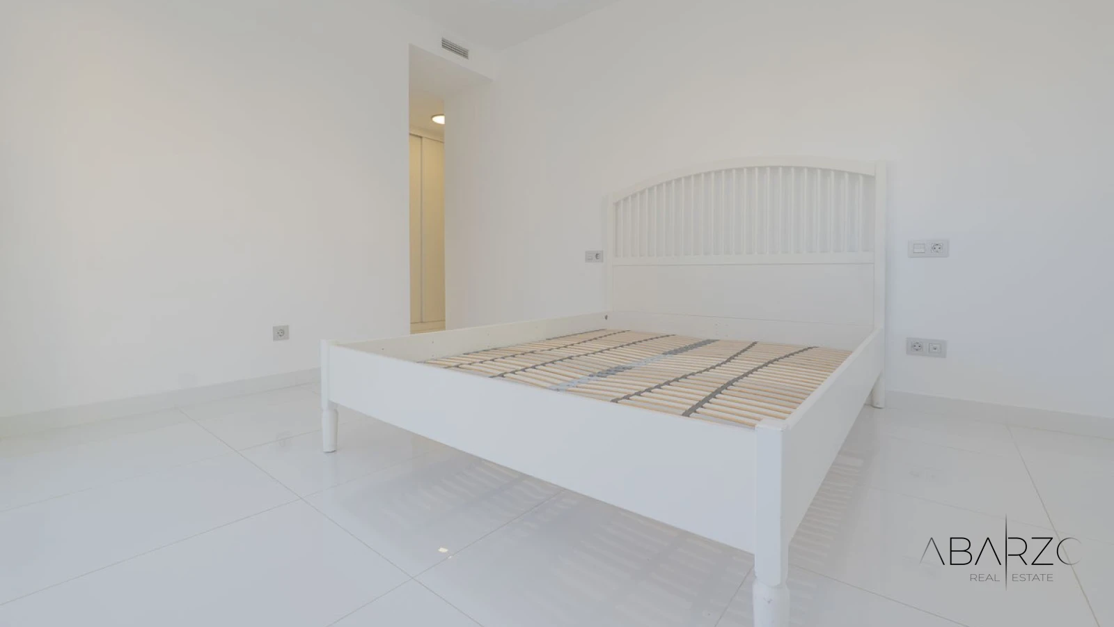 Charming three-bedroom apartment with sea views in Marbella center — interior, Marbella Centro, Marbella (24 of 31)