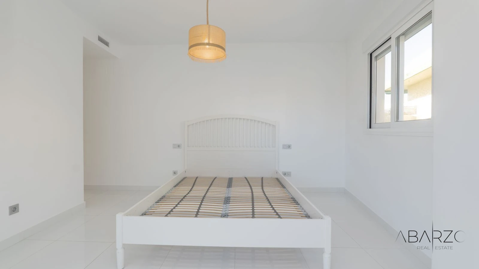Charming three-bedroom apartment with sea views in Marbella center — interior, Marbella Centro, Marbella (9 of 31)